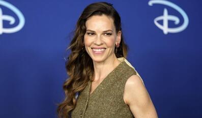 Hilary Swank is Pregnant and Expecting Twins